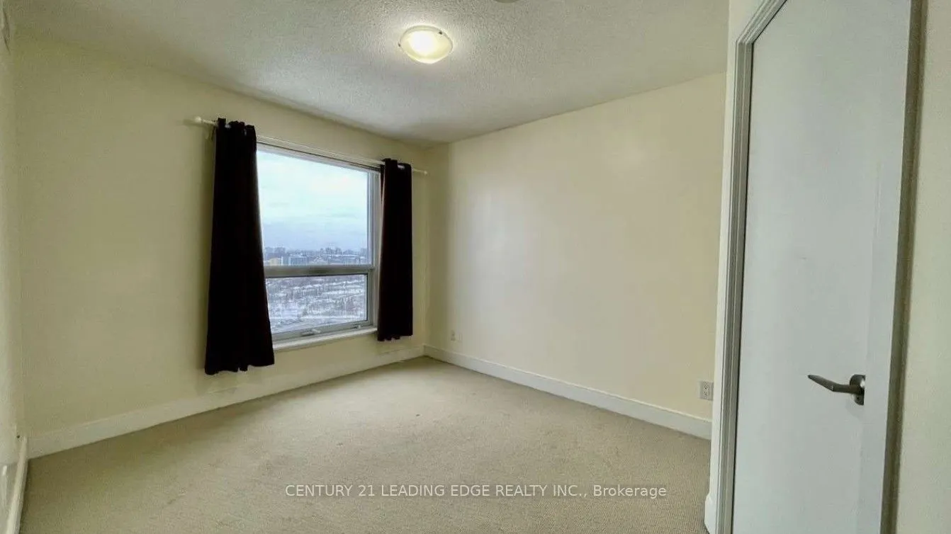 125 Village Green Square, #2108