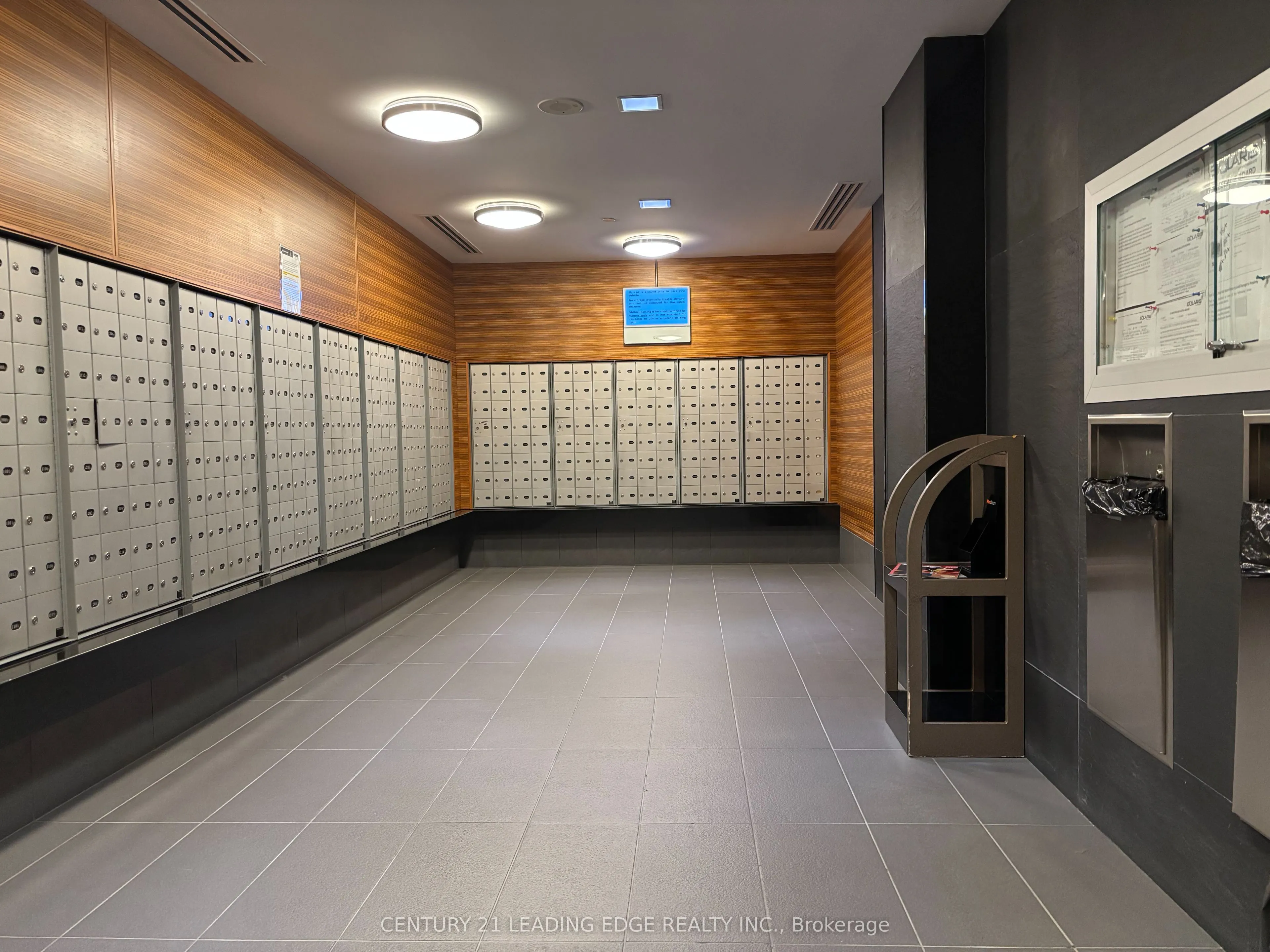 125 Village Green Square, #2108