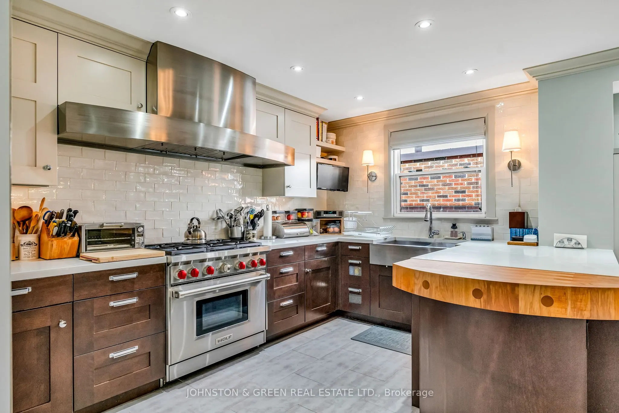 1 Woodvale Crescent