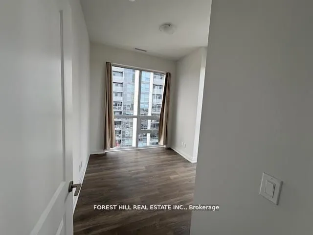 10 MEADOWGLEN Place, #PH02