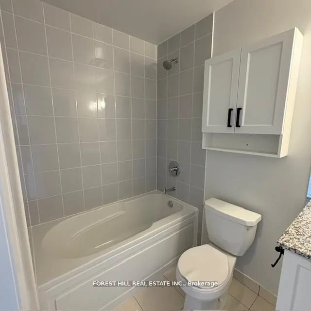 10 MEADOWGLEN Place, #PH02