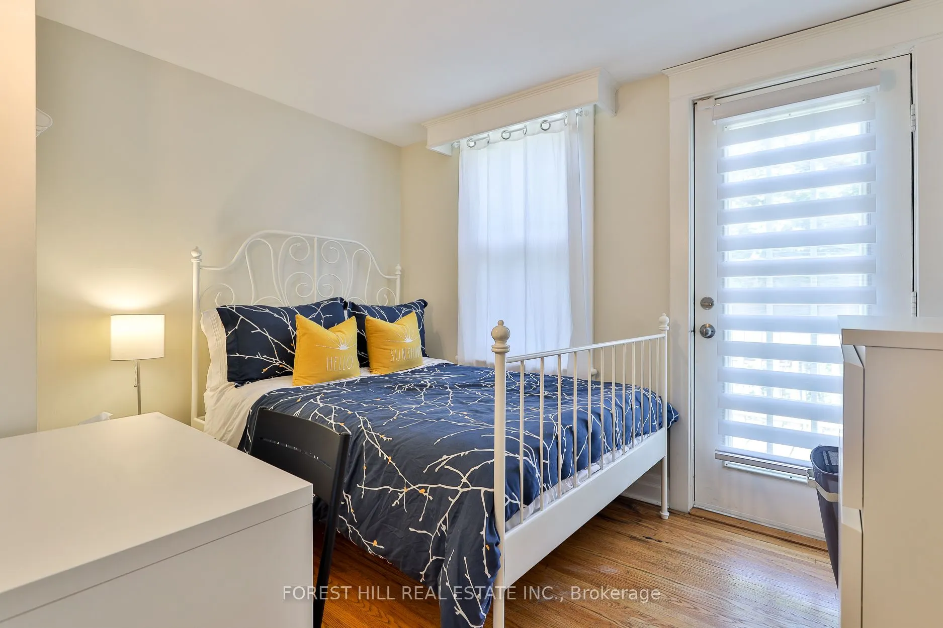 76 Sparkhall Avenue