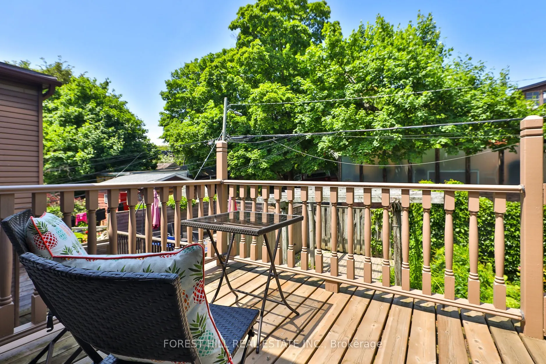 76 Sparkhall Avenue