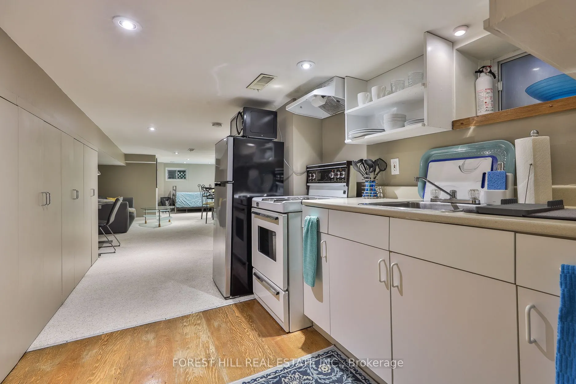76 Sparkhall Avenue