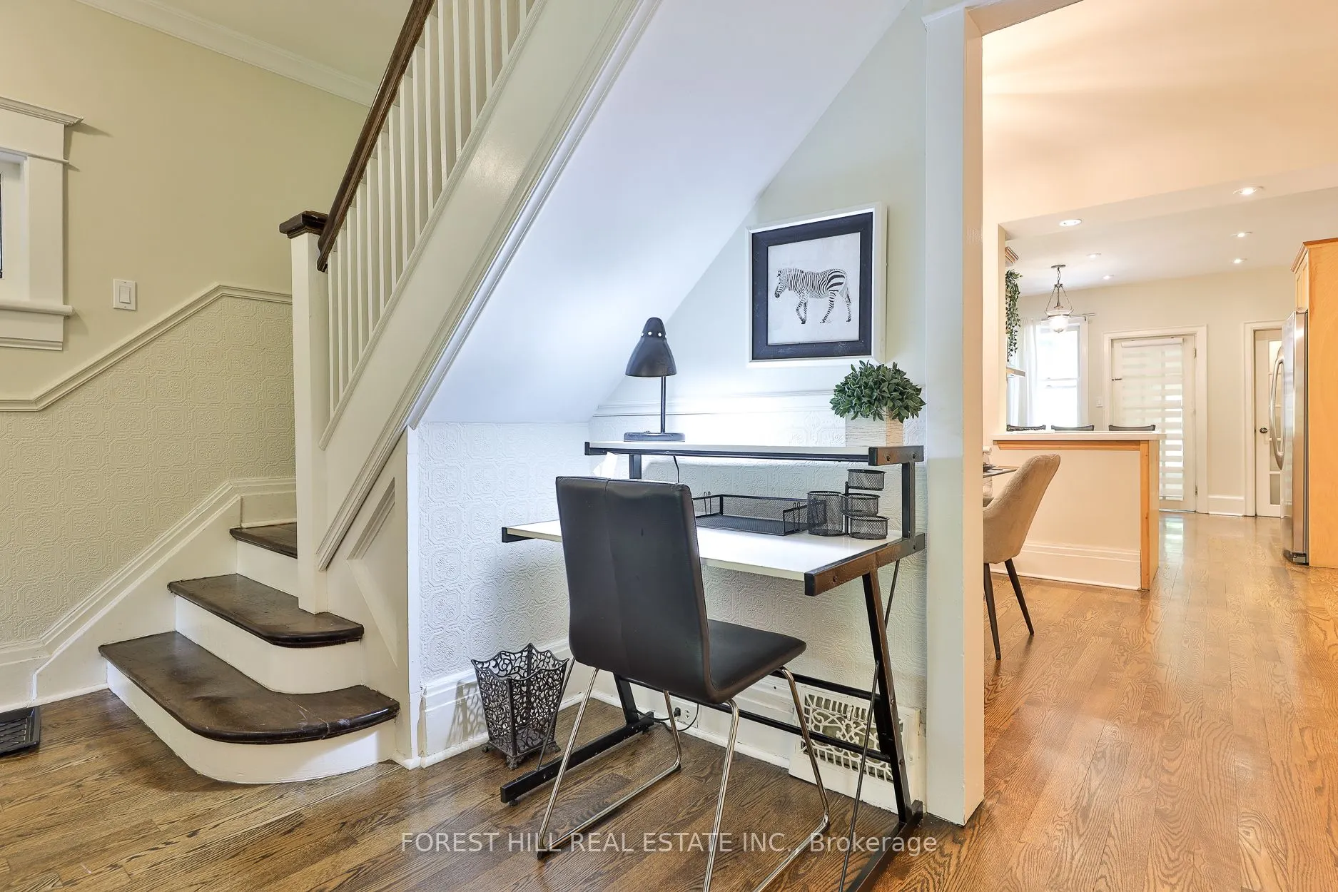 76 Sparkhall Avenue