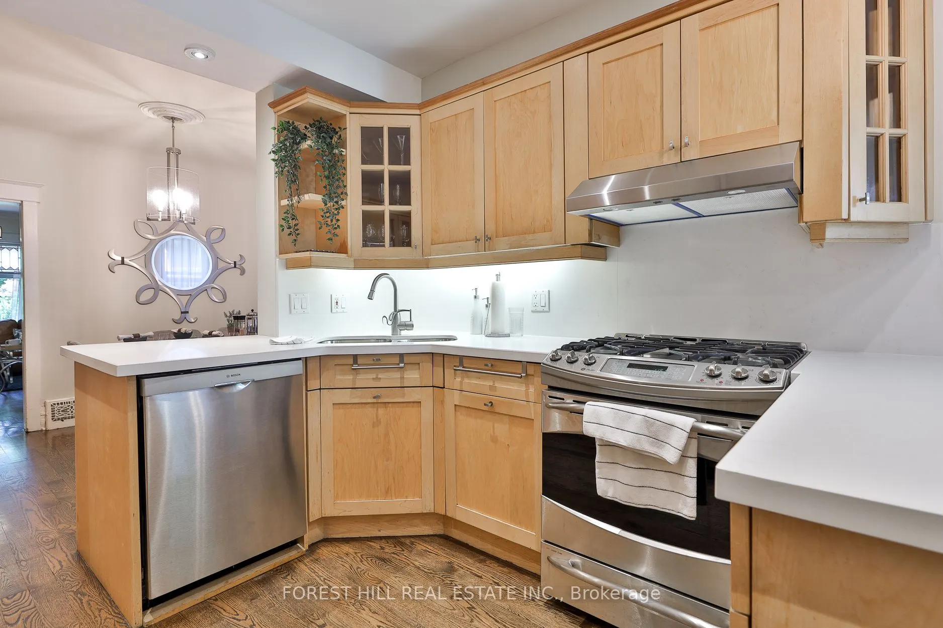 76 Sparkhall Avenue
