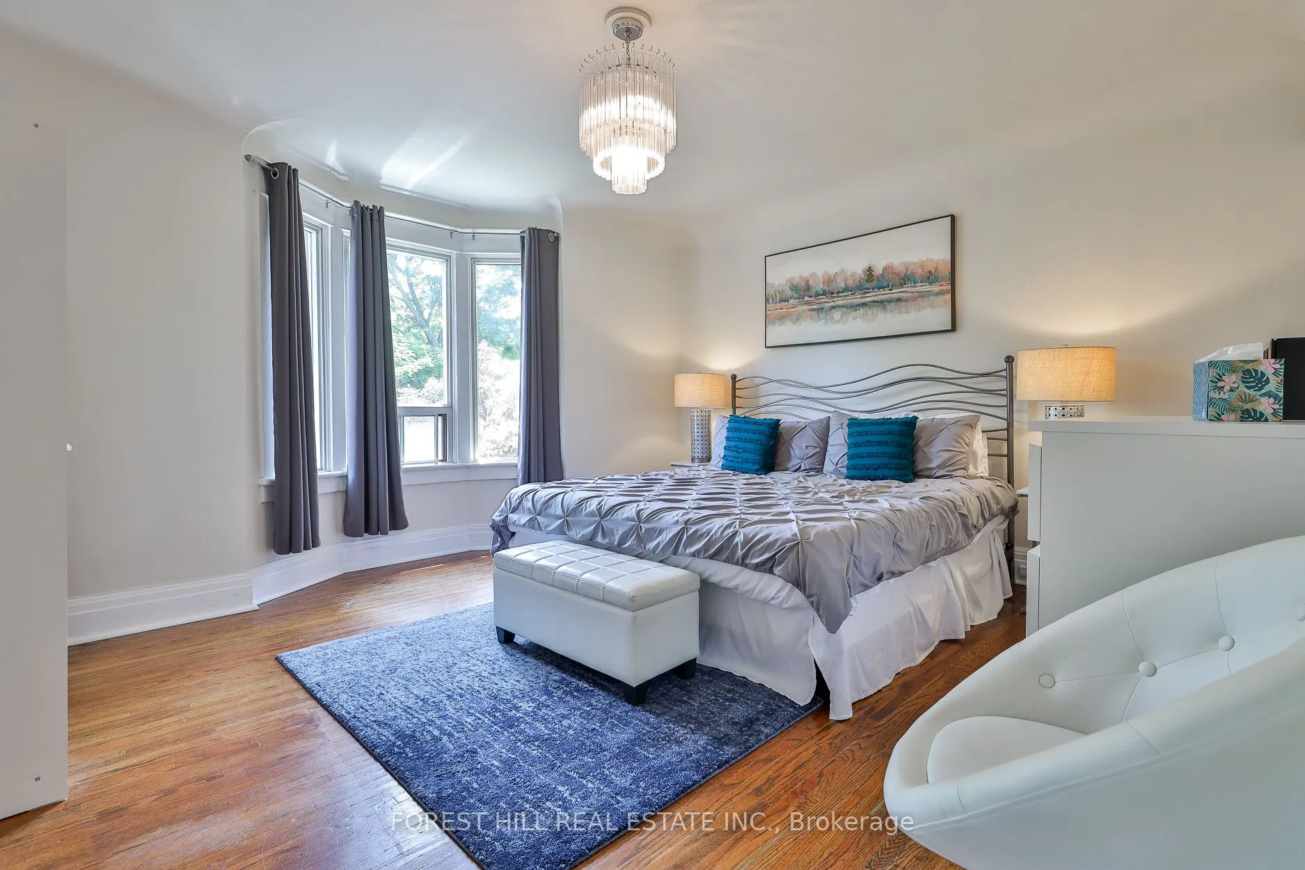 76 Sparkhall Avenue