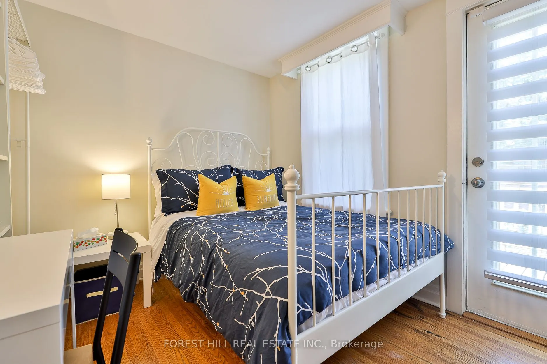 76 Sparkhall Avenue