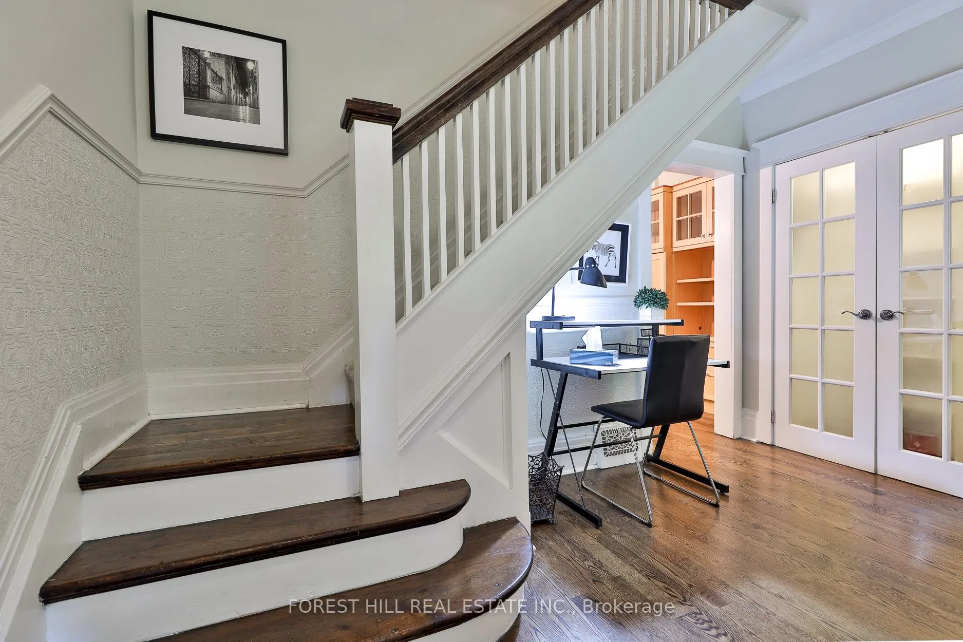 76 Sparkhall Avenue