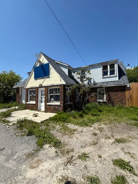 4752 Durham Regional Hwy 2 Road