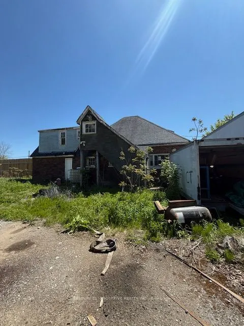 4752 Durham Regional Hwy 2 Road