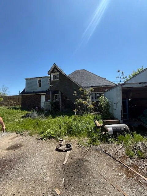 4752 Durham Regional Hwy 2 Road