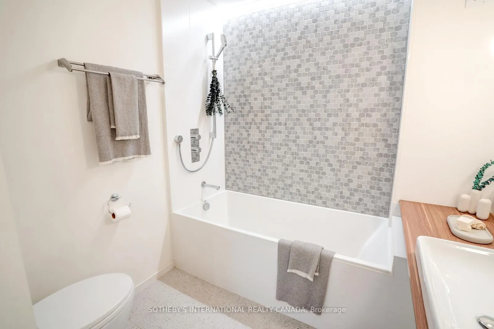79 Eaton Avenue, #1