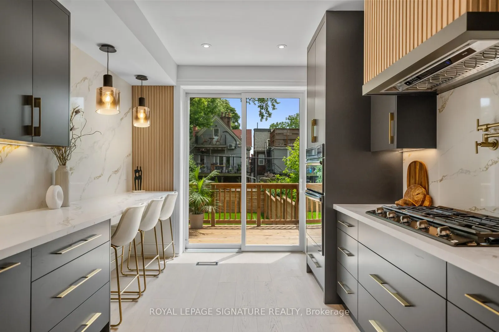 11 Victor Avenue
