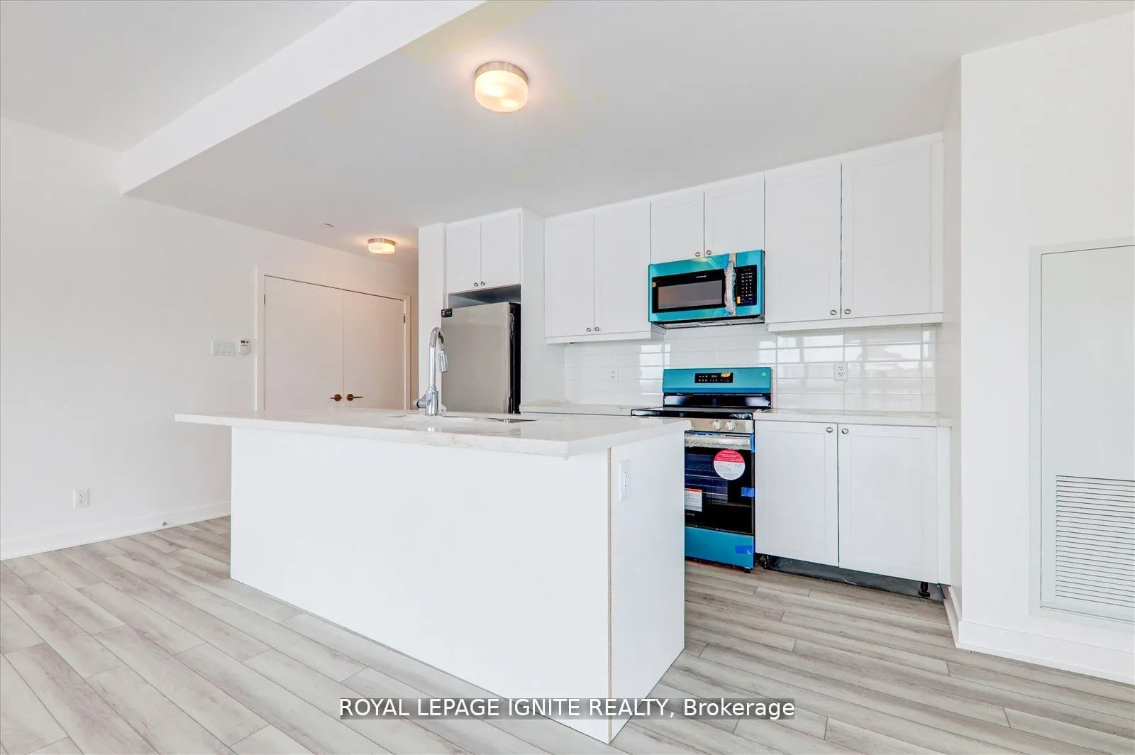 55 Clarington Boulevard, #1103
