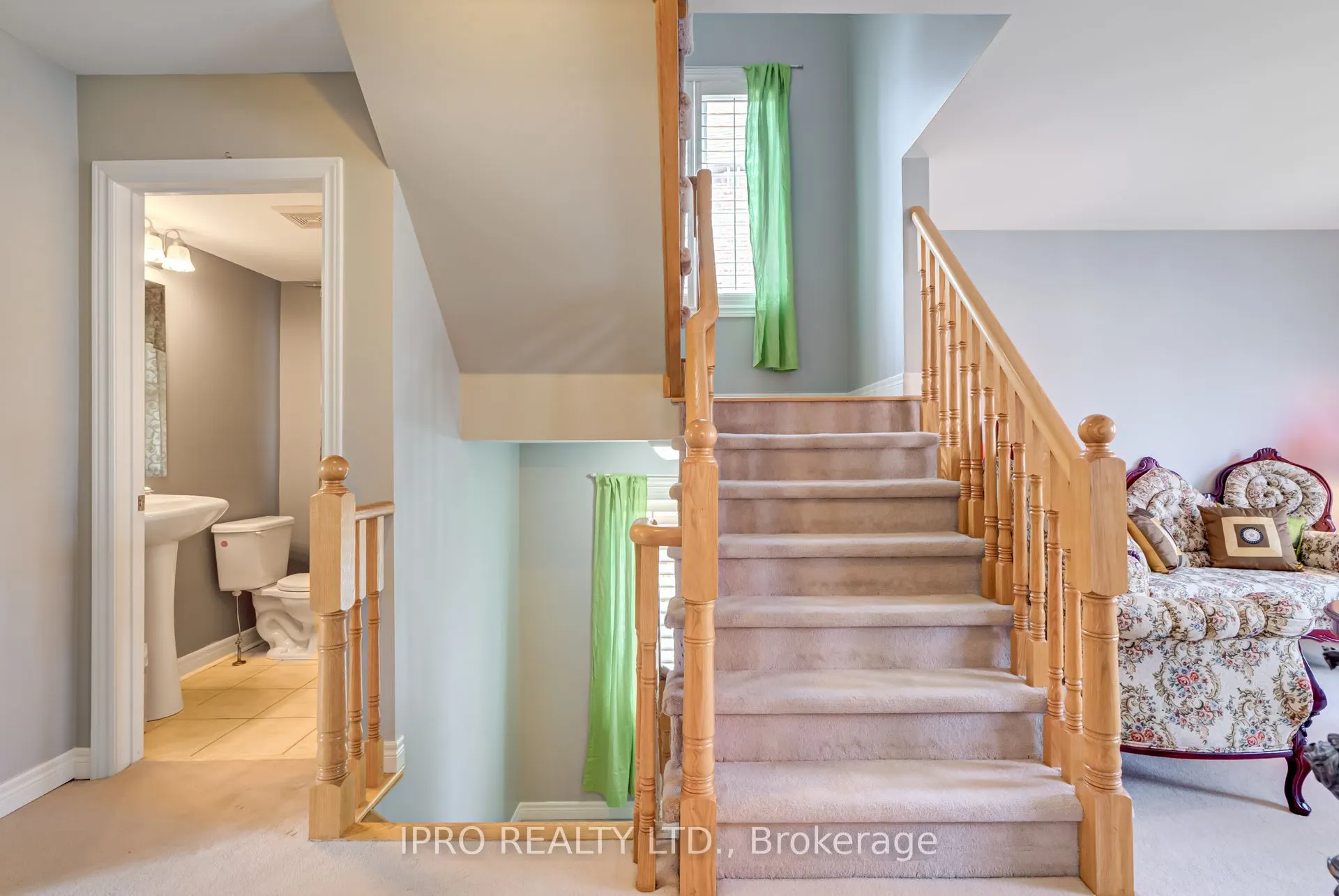 21 Polarlights Way