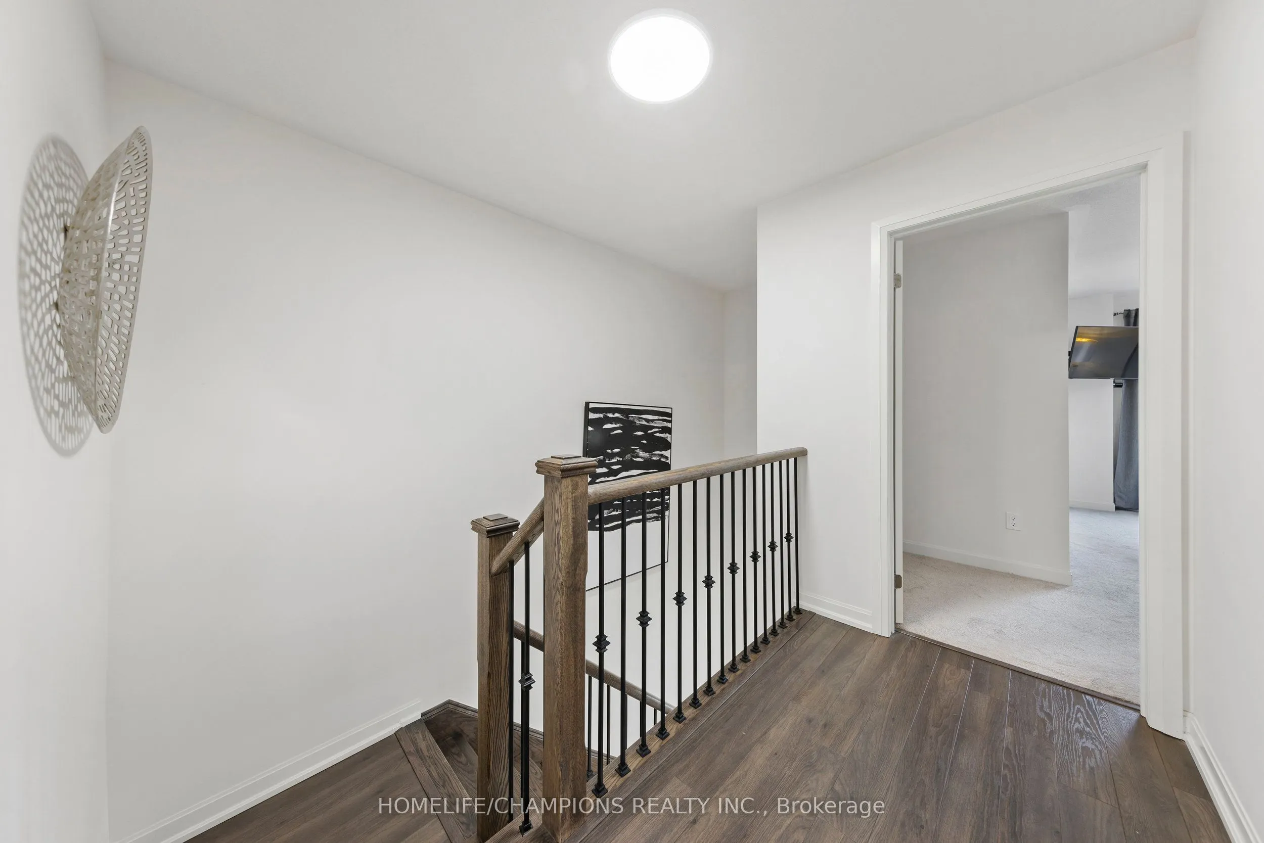38 Longshore Way