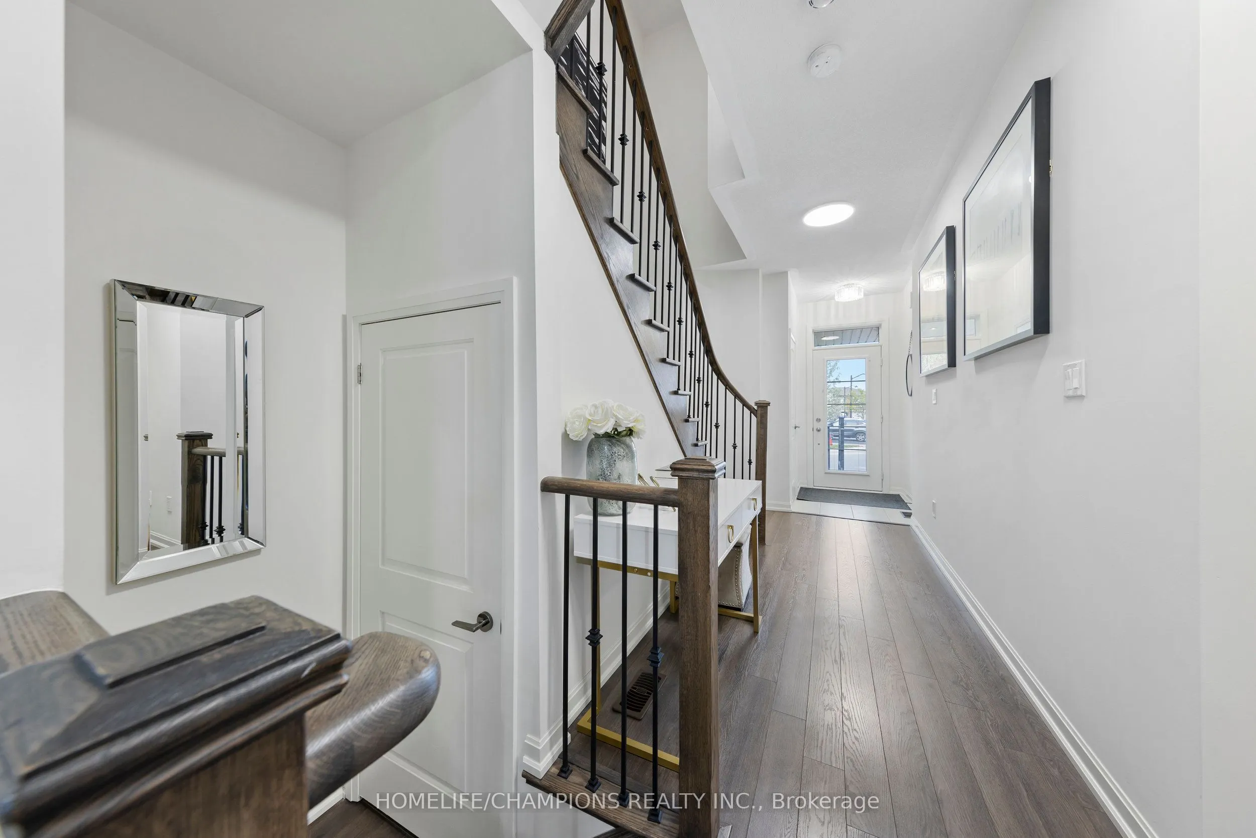 38 Longshore Way