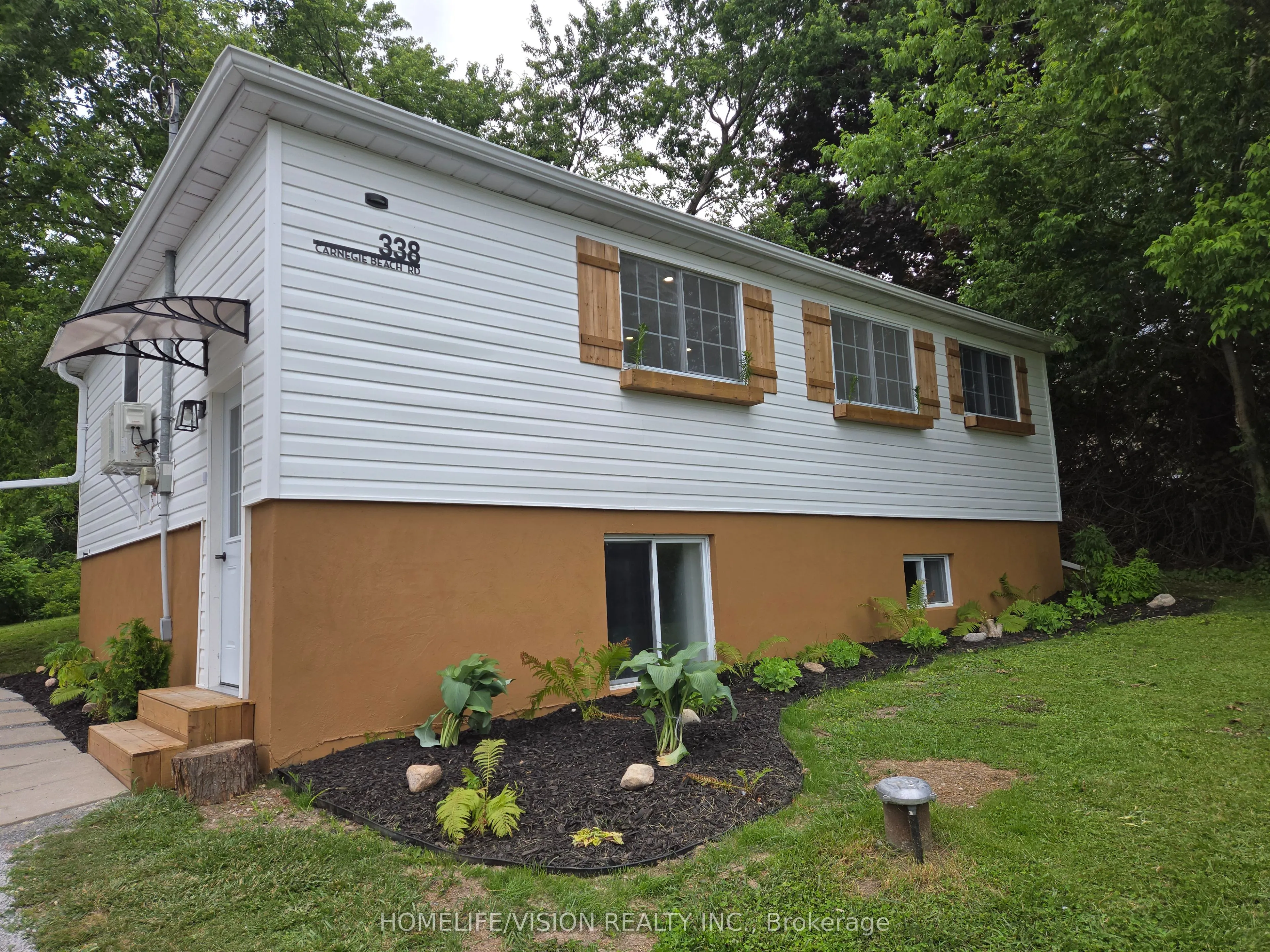 338 Carnegie Beach Road