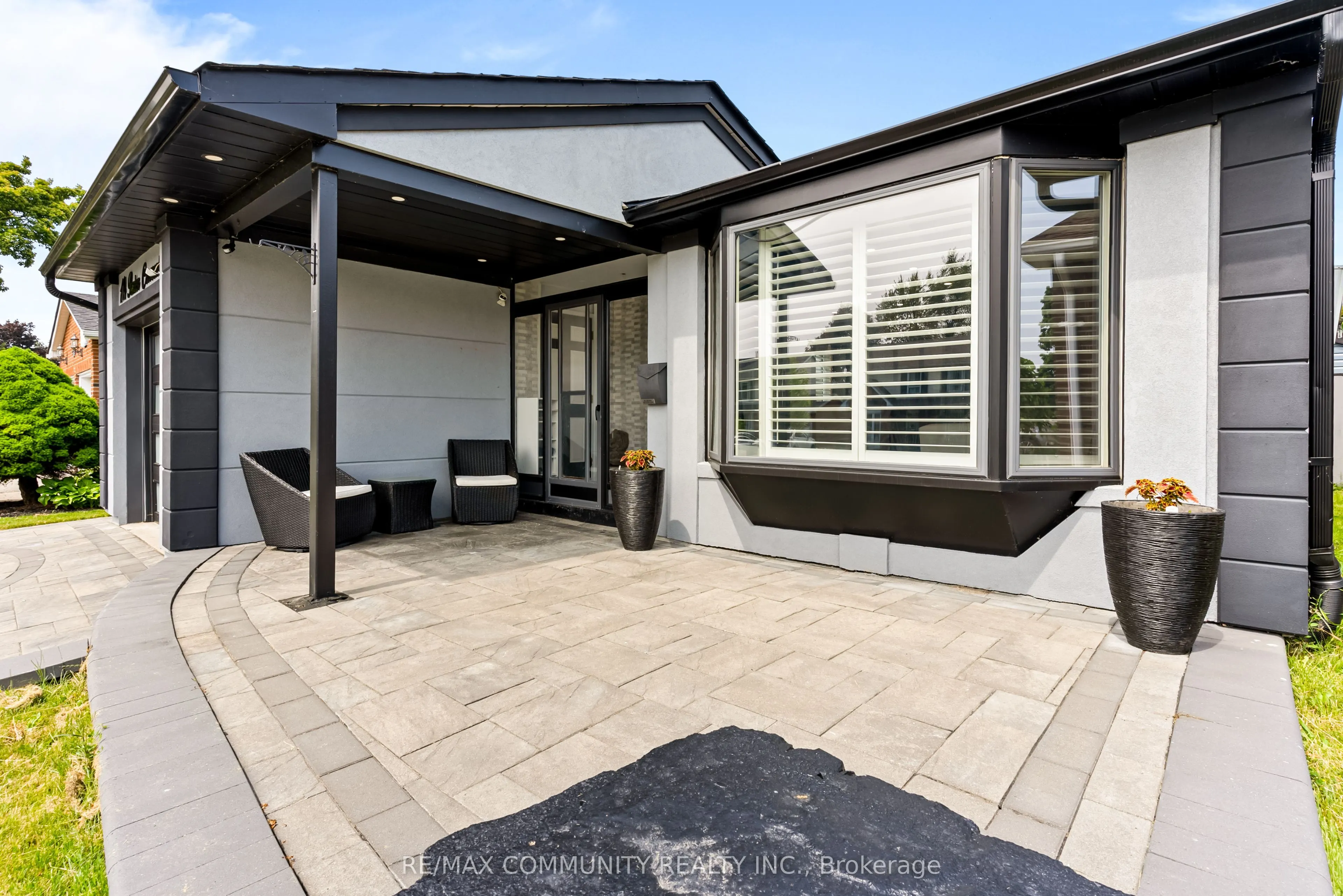 114 Panter Crescent