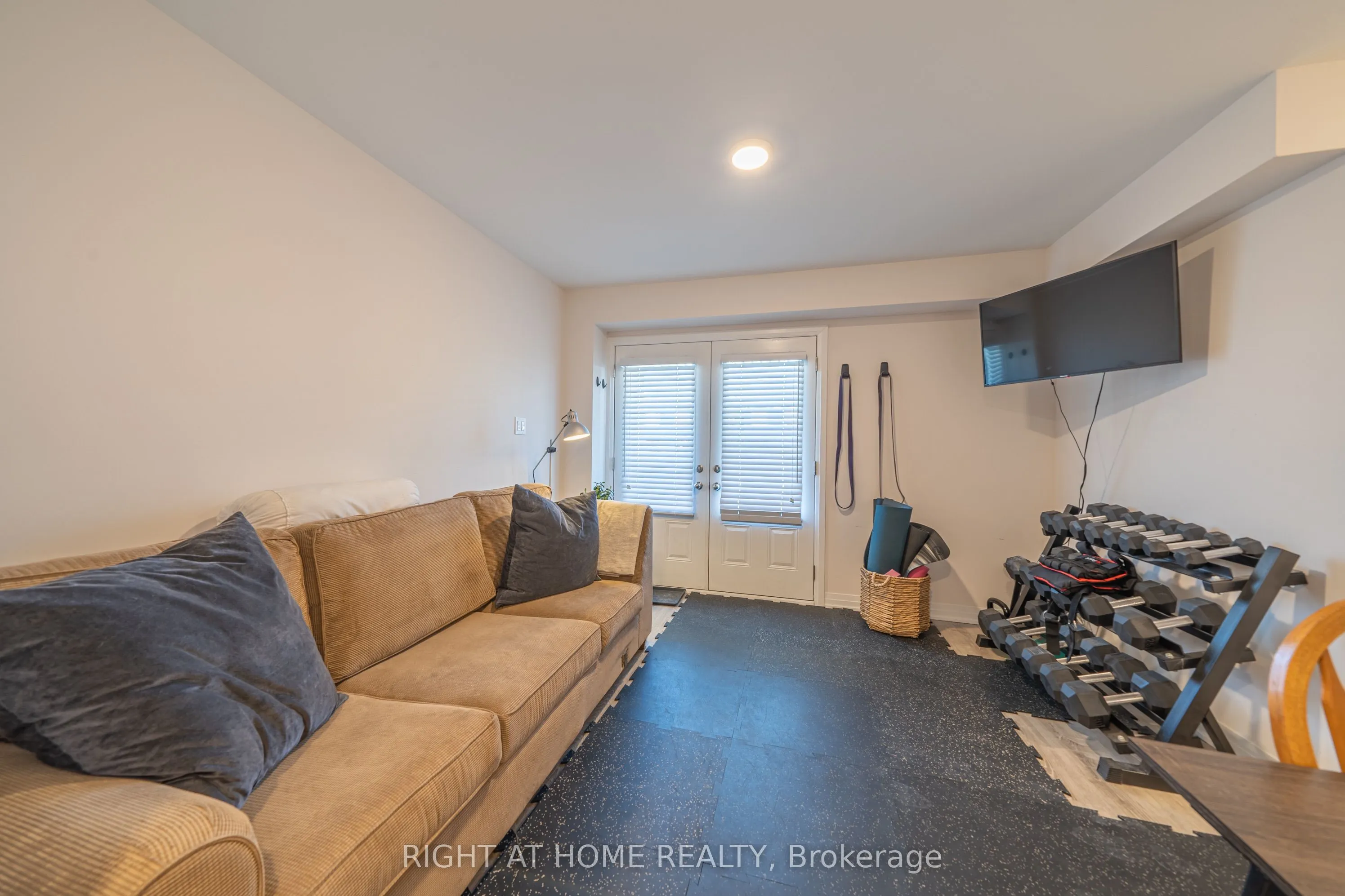 50 Ambereen Place