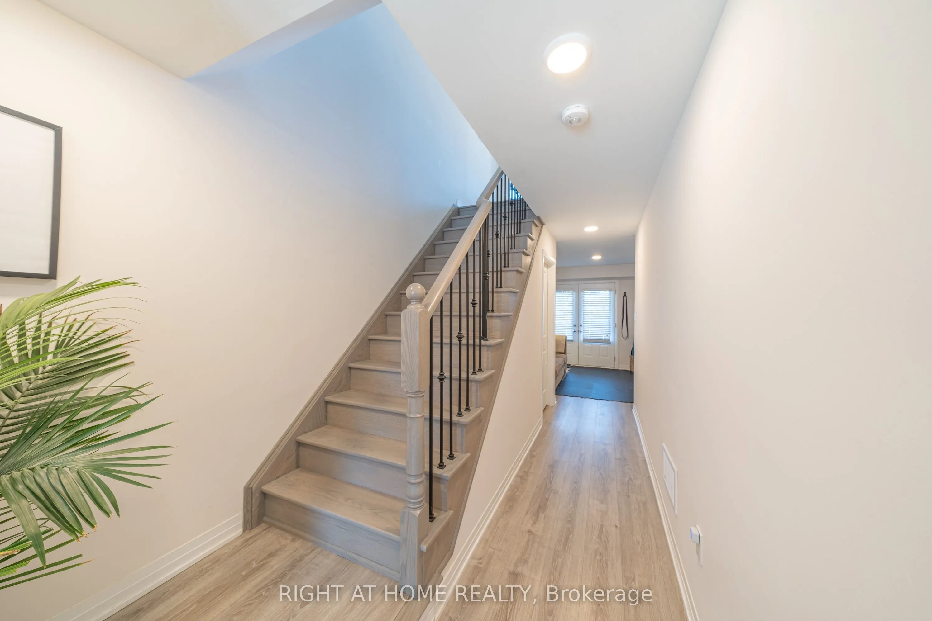 50 Ambereen Place