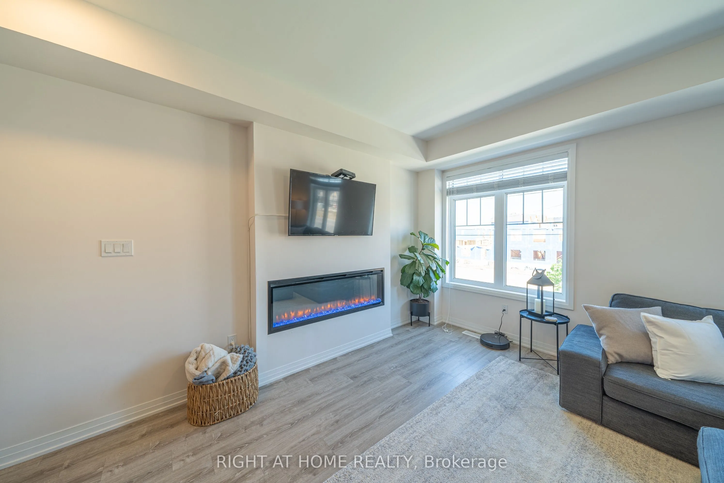 50 Ambereen Place