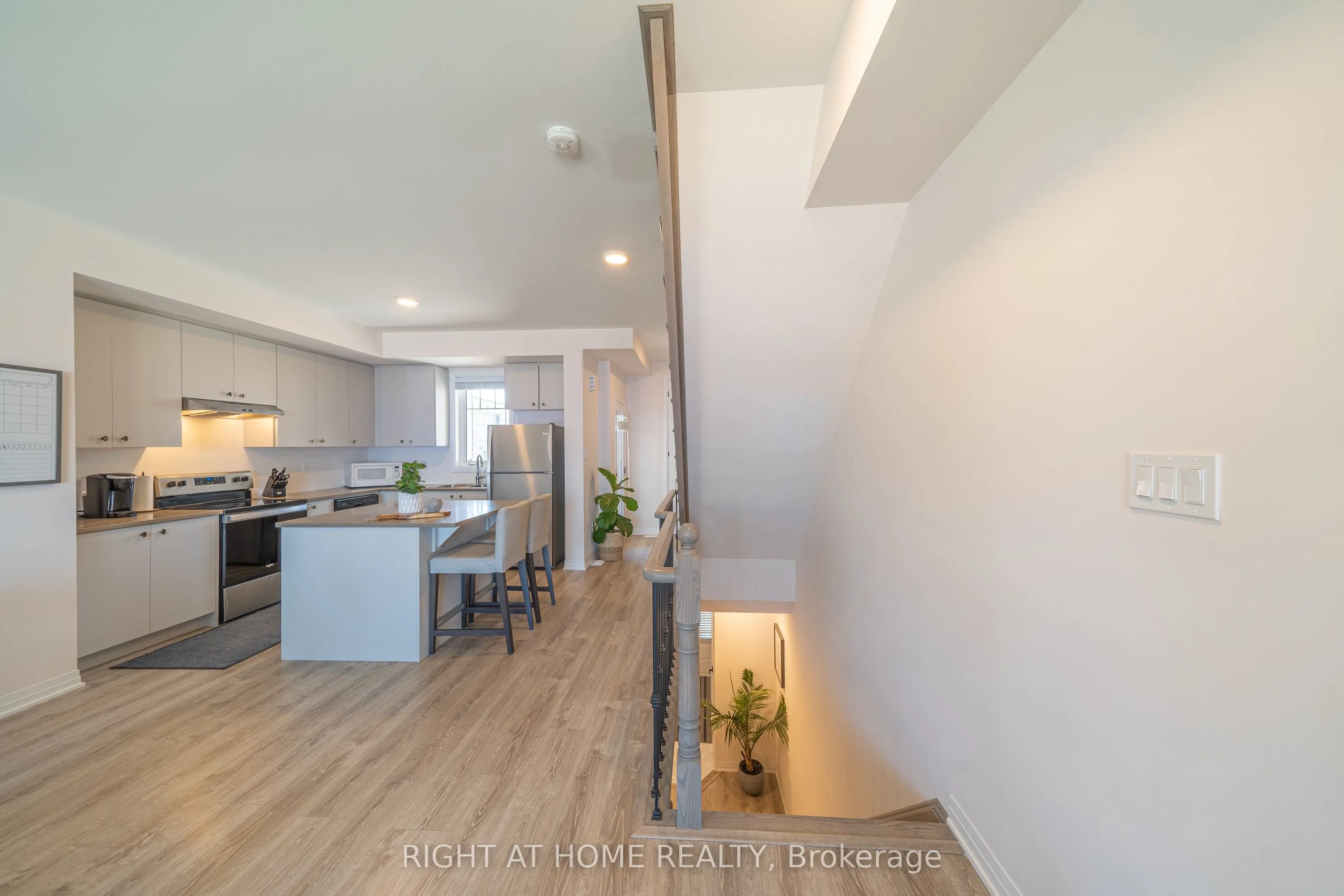 50 Ambereen Place