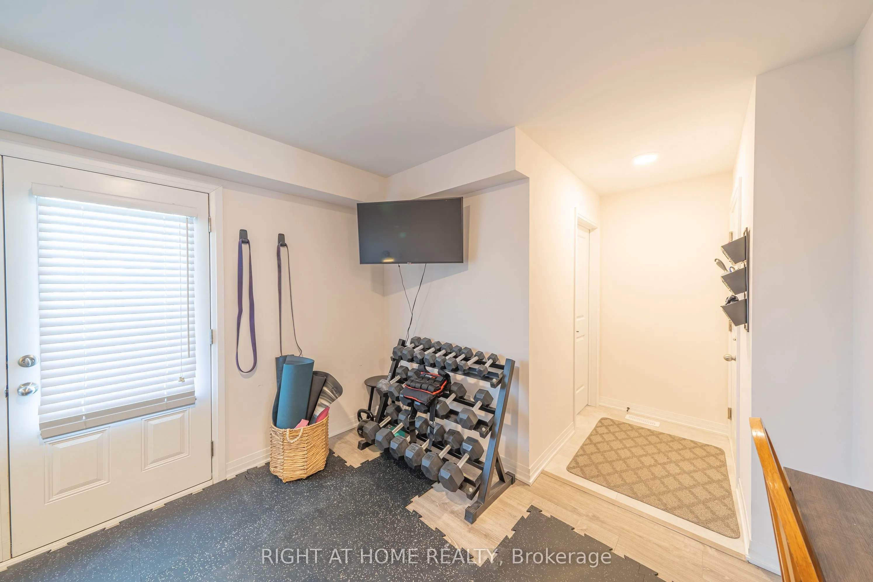 50 Ambereen Place