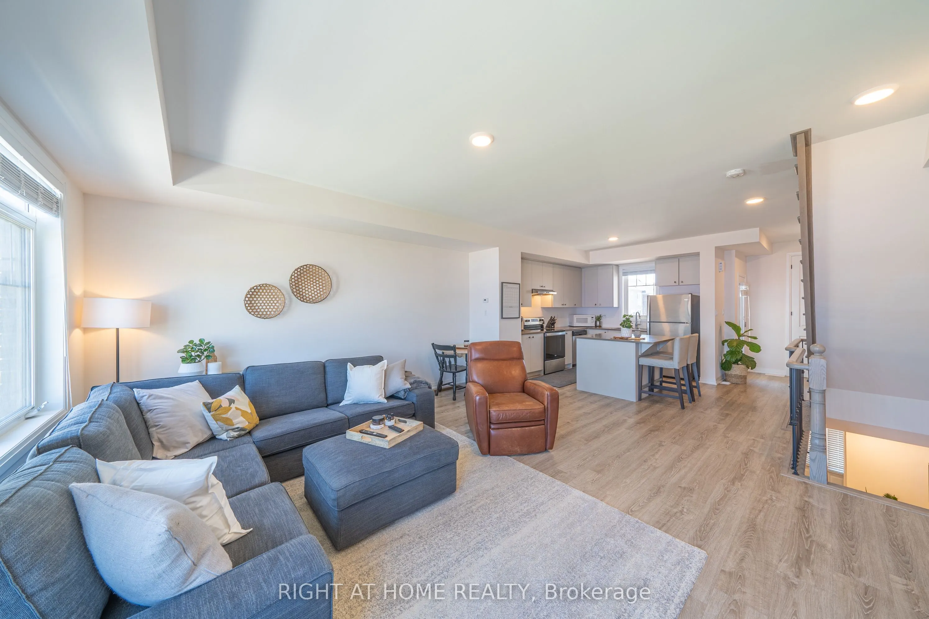 50 Ambereen Place