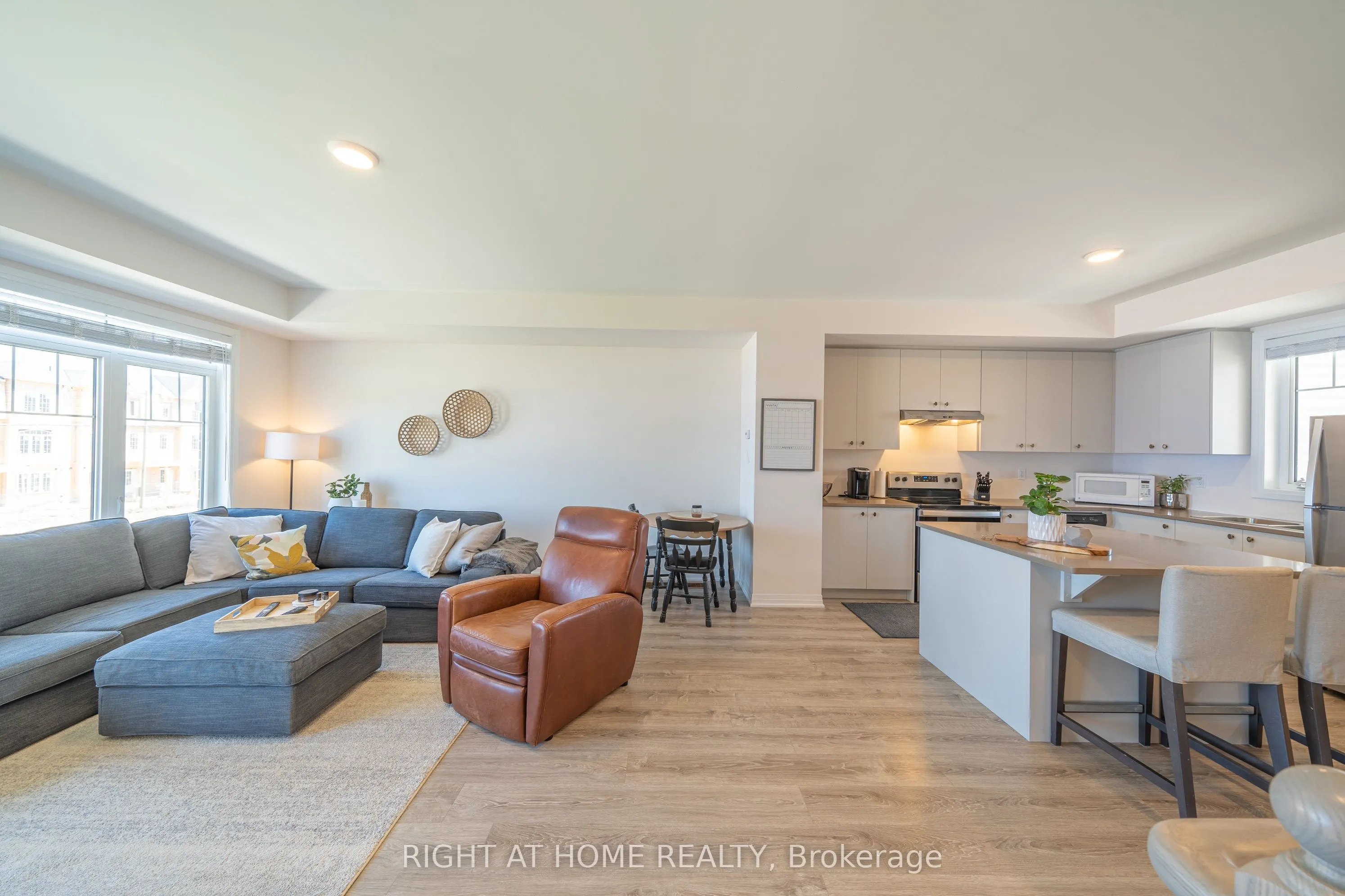 50 Ambereen Place
