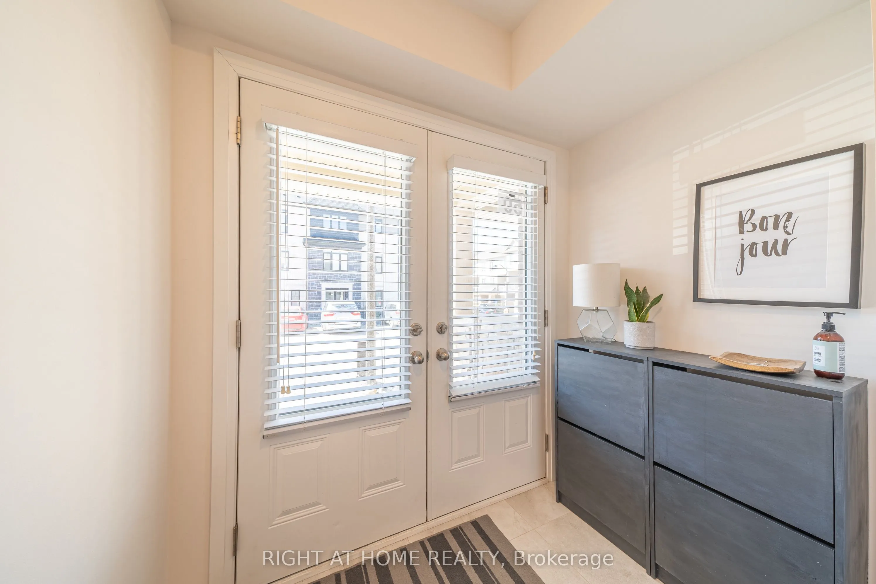 50 Ambereen Place