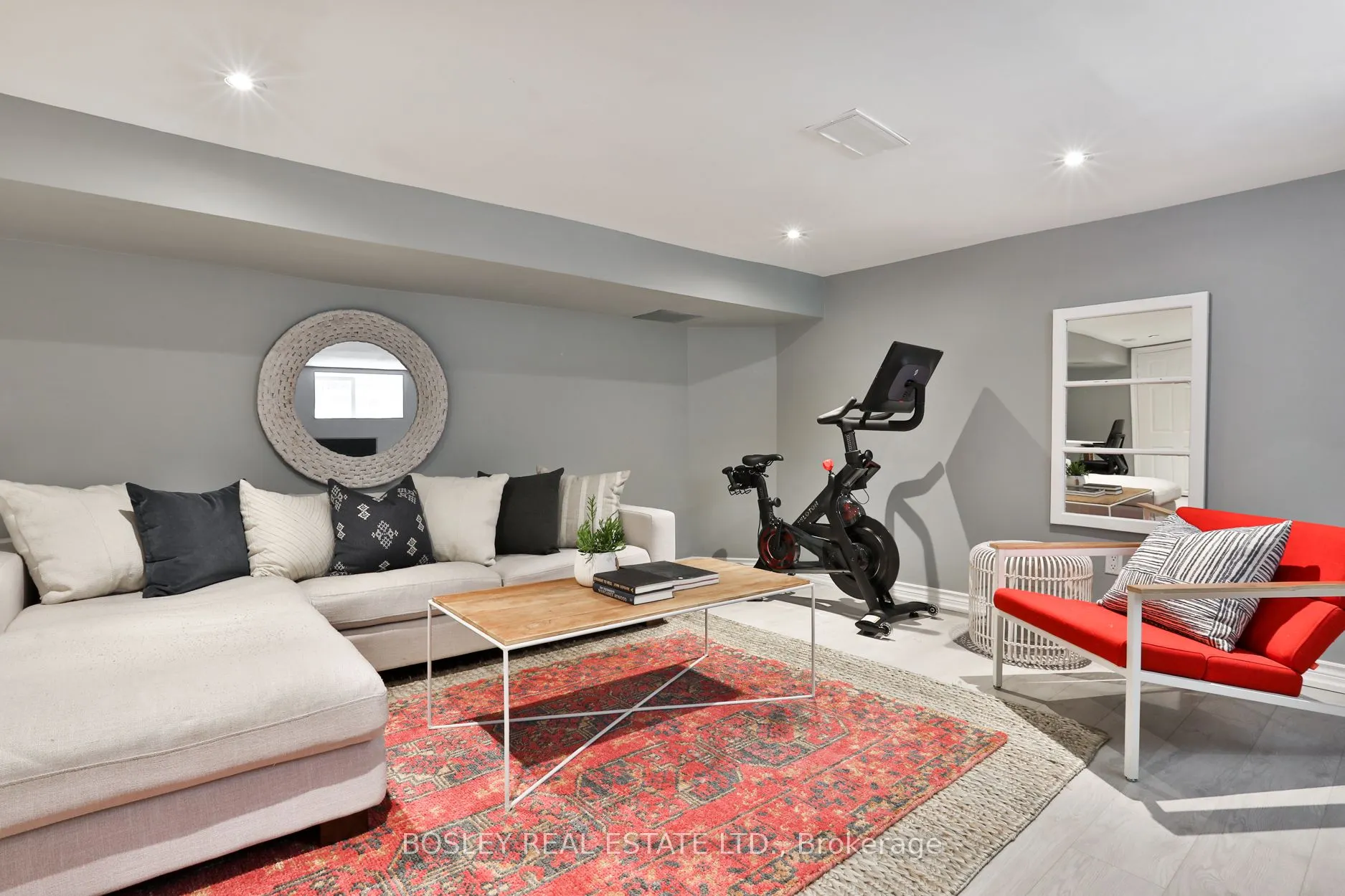 9 Prust Avenue