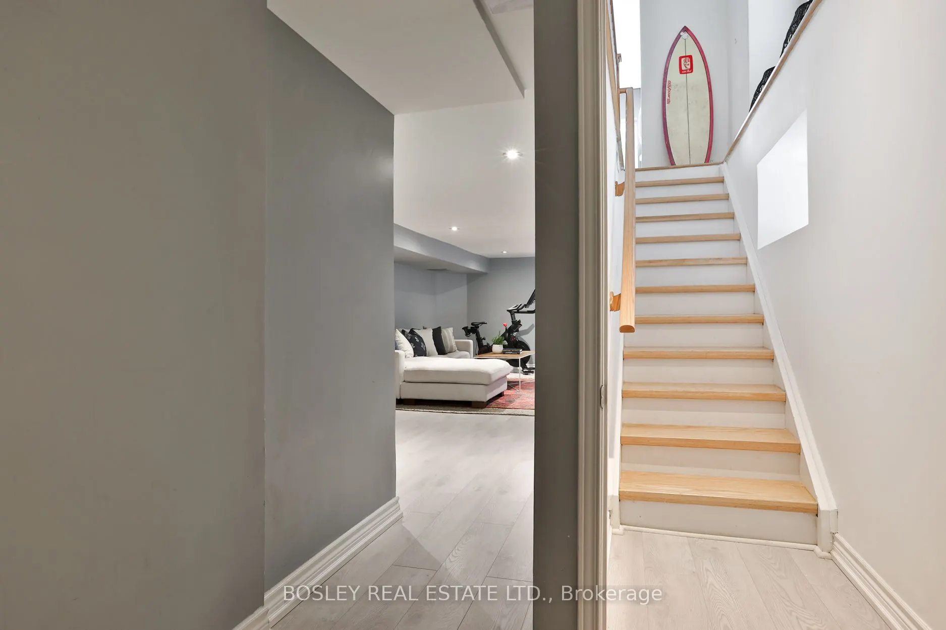 9 Prust Avenue