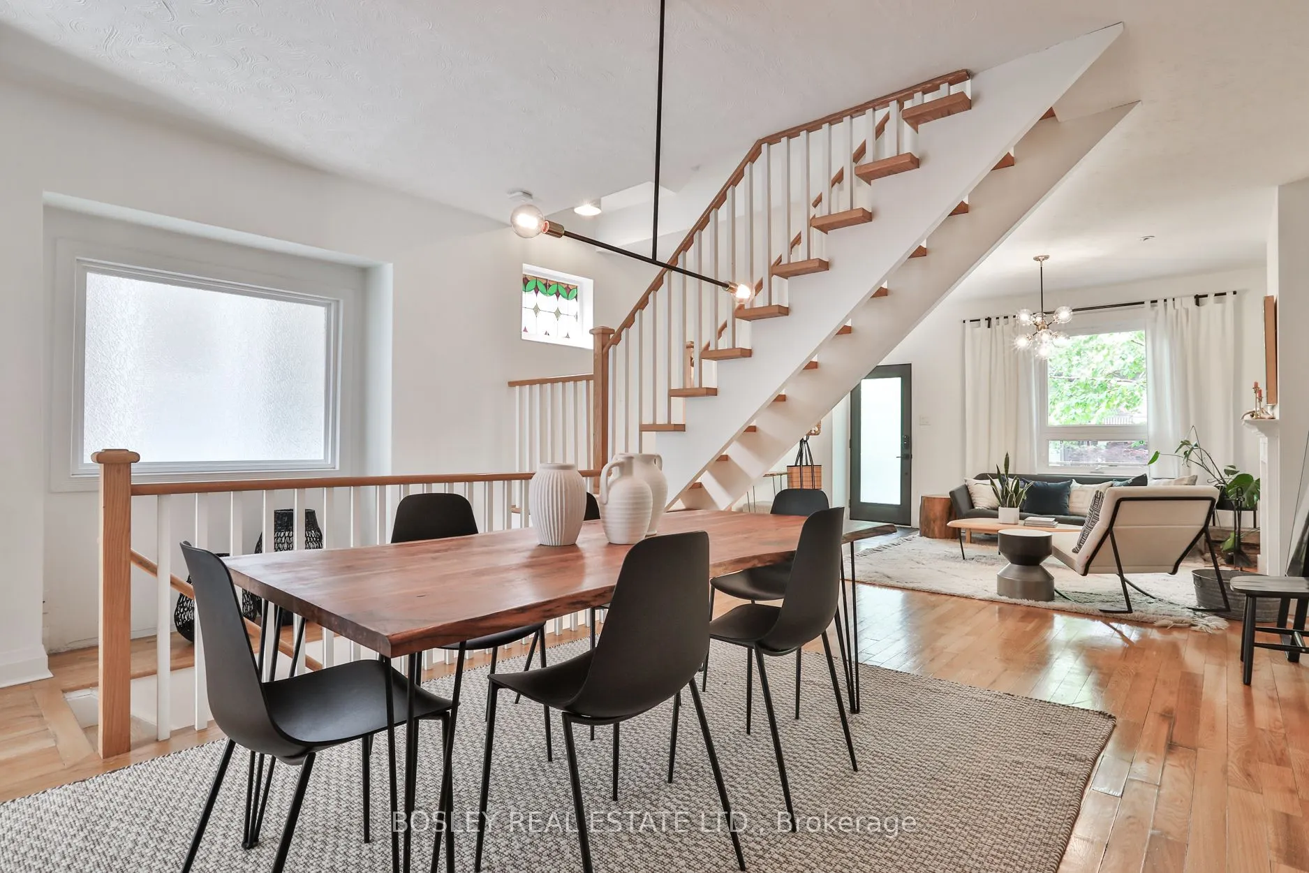 9 Prust Avenue