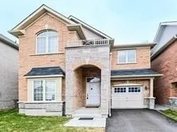 17 Raithby Crescent