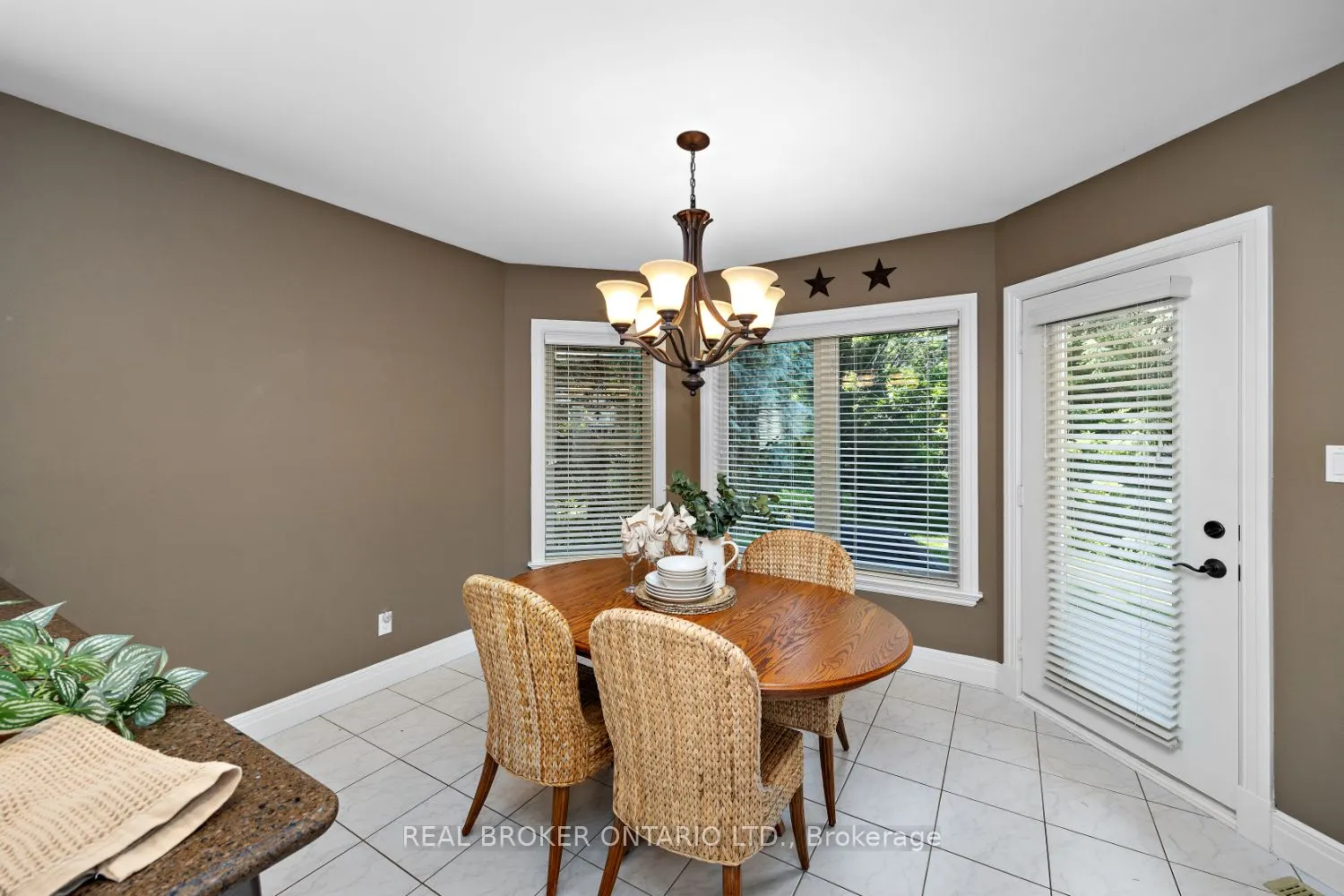 24 Worthington Drive