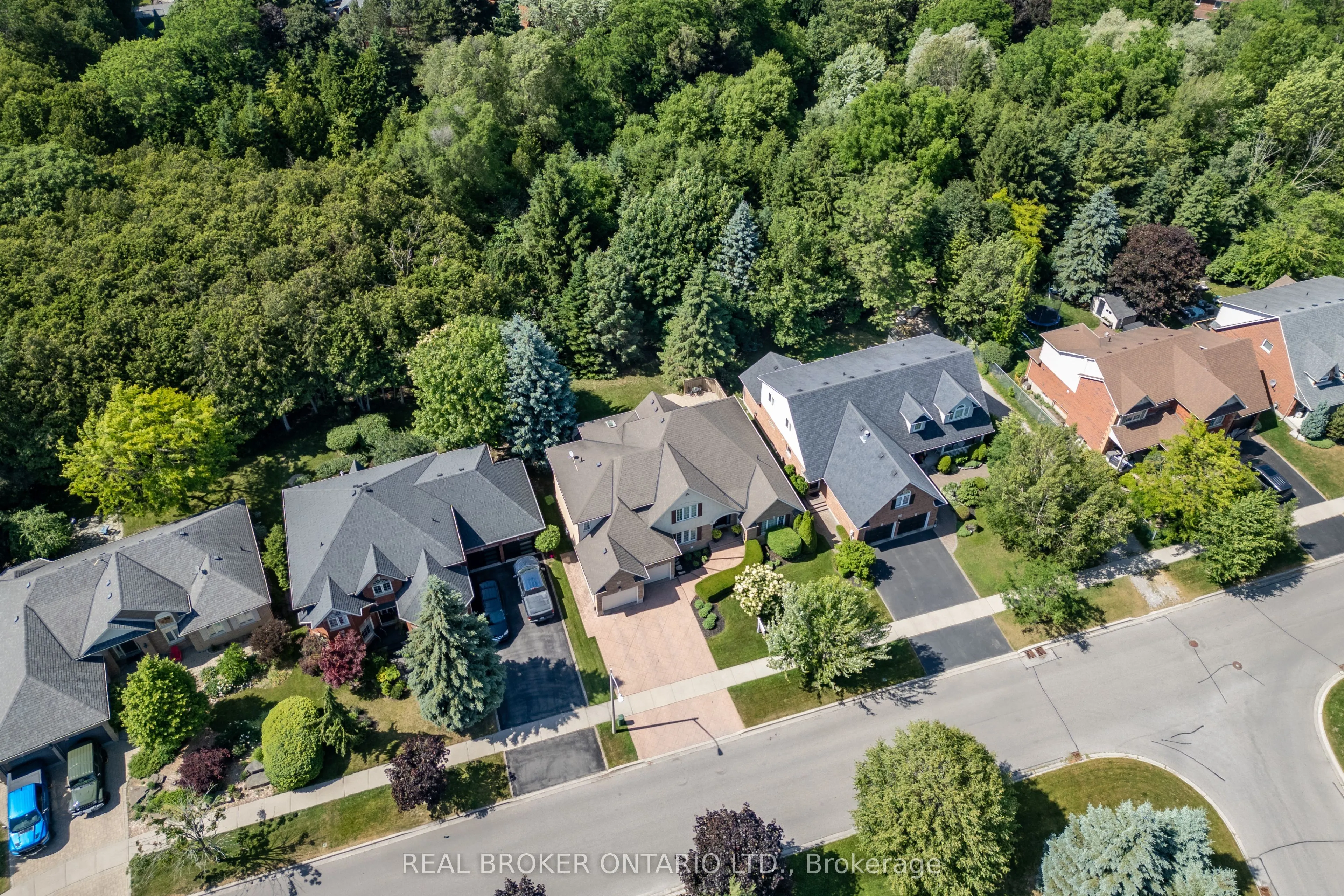 24 Worthington Drive