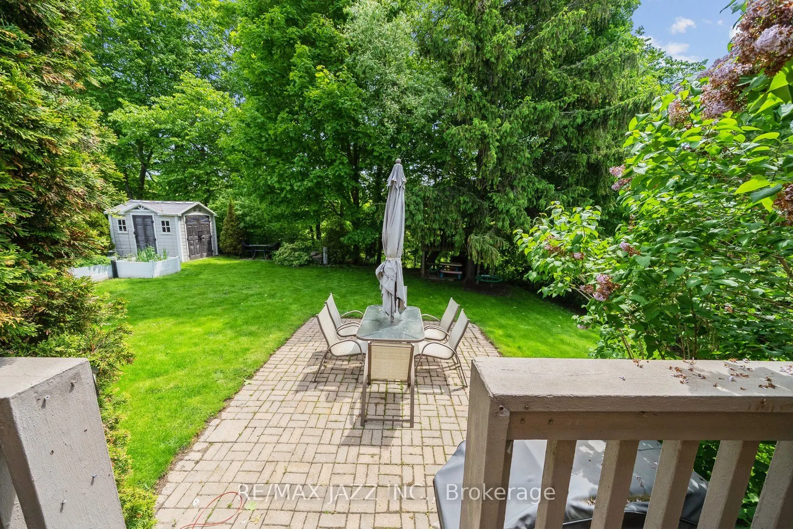 19 Valleycrest Drive