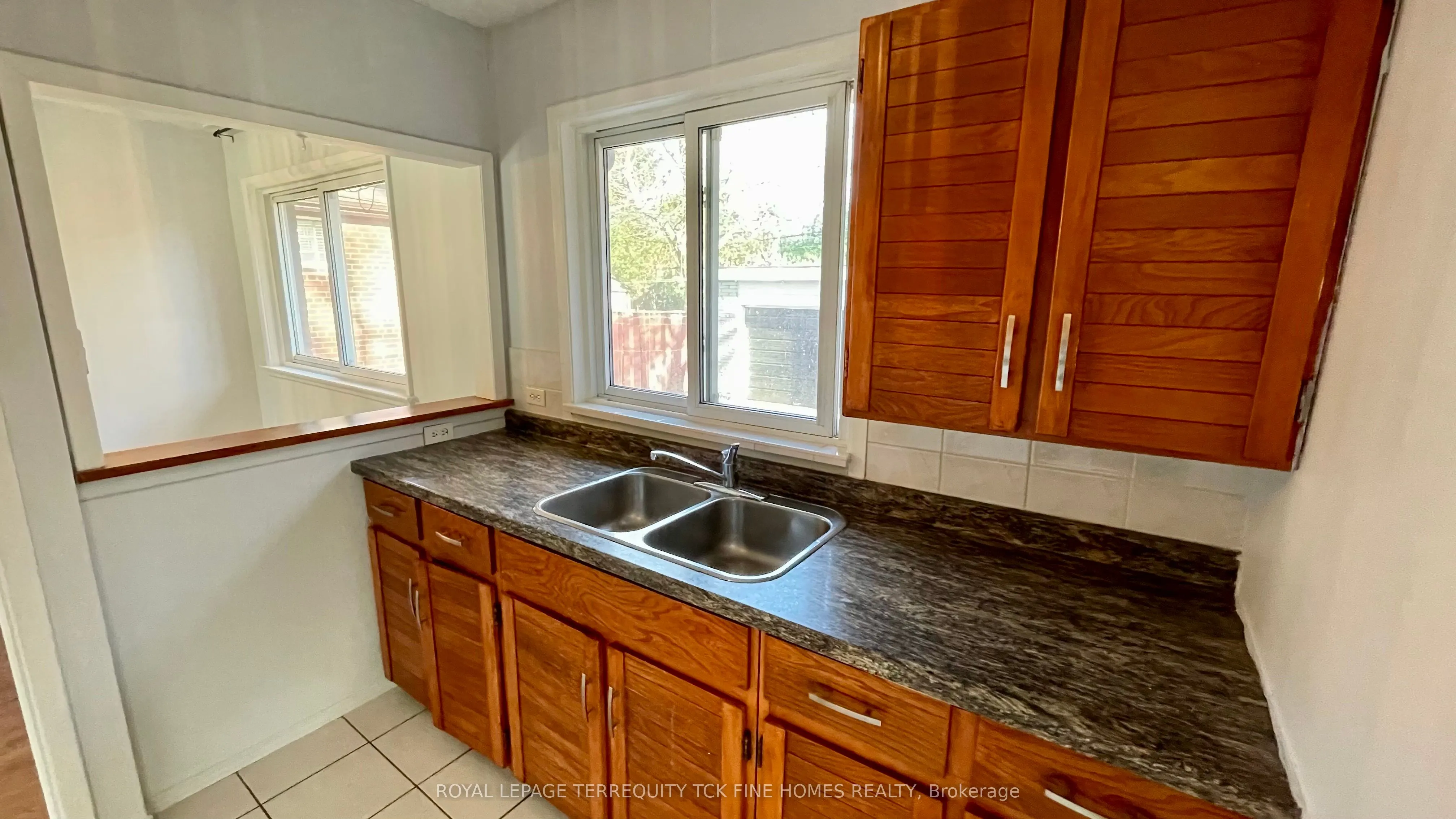 3 Ivordale Crescent, #Upper