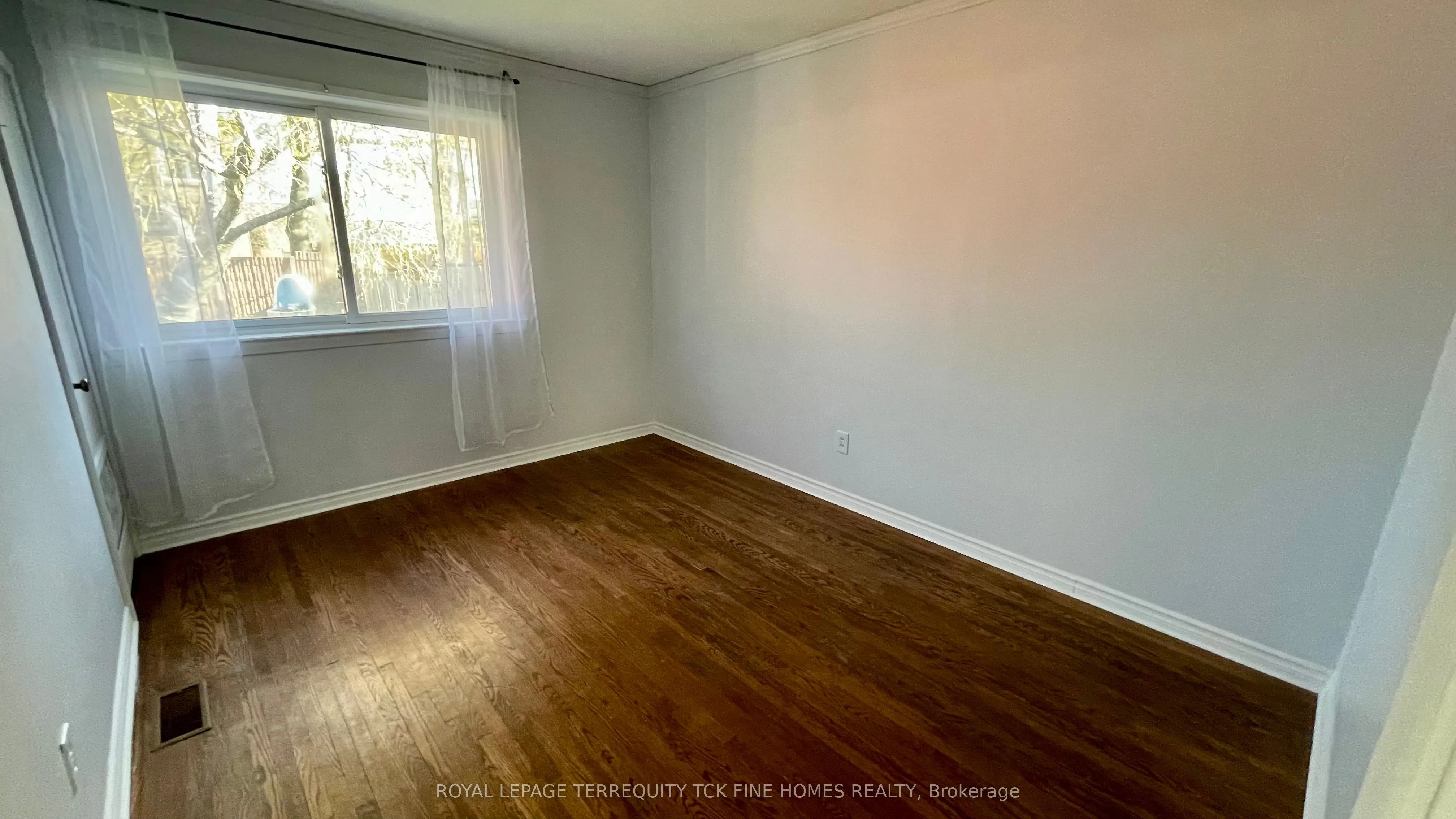 3 Ivordale Crescent, #Upper