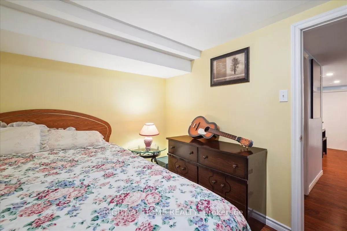 48 Ardgowan Crescent