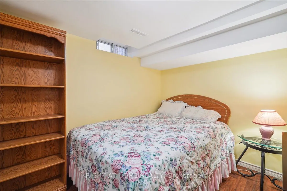 48 Ardgowan Crescent