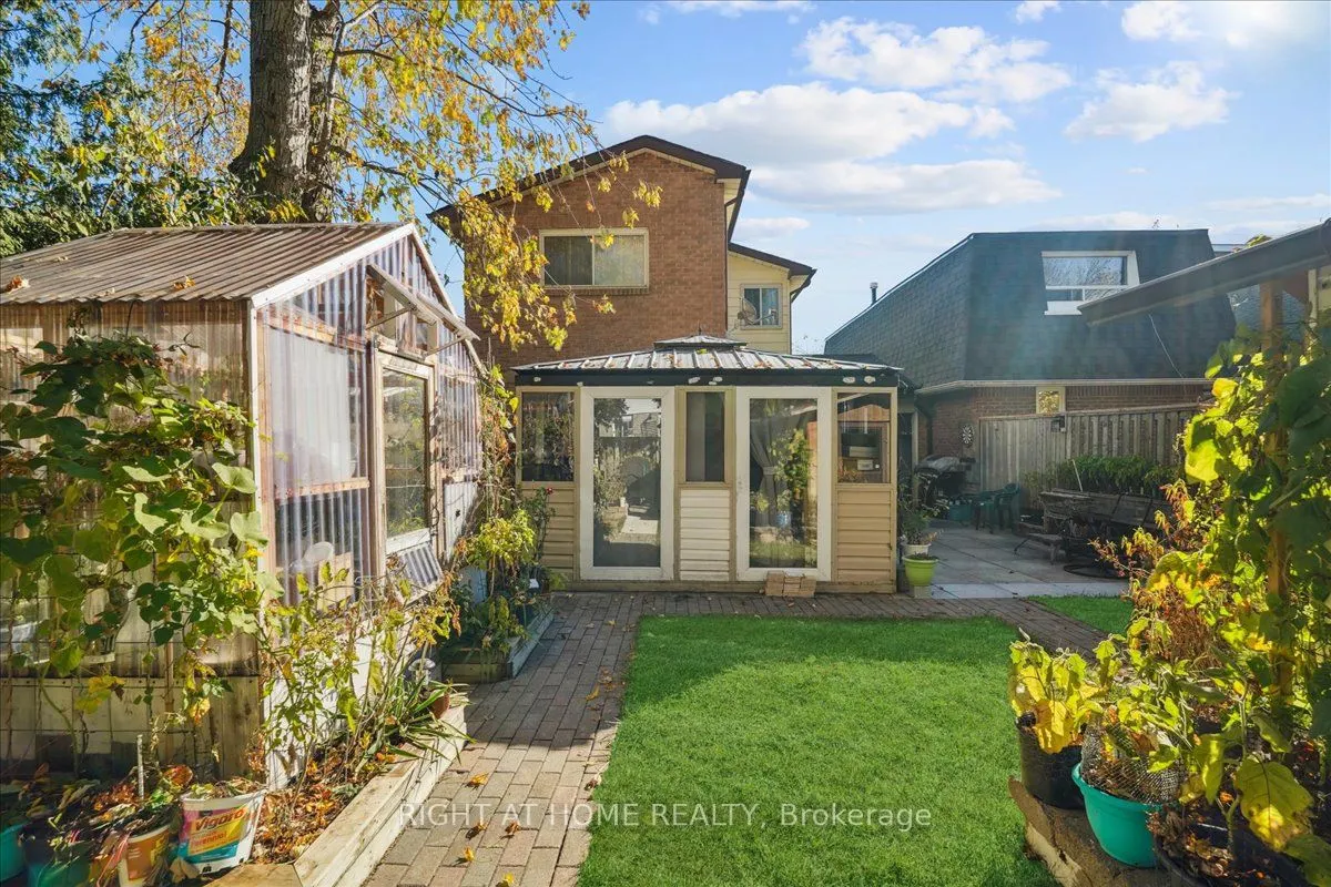 48 Ardgowan Crescent