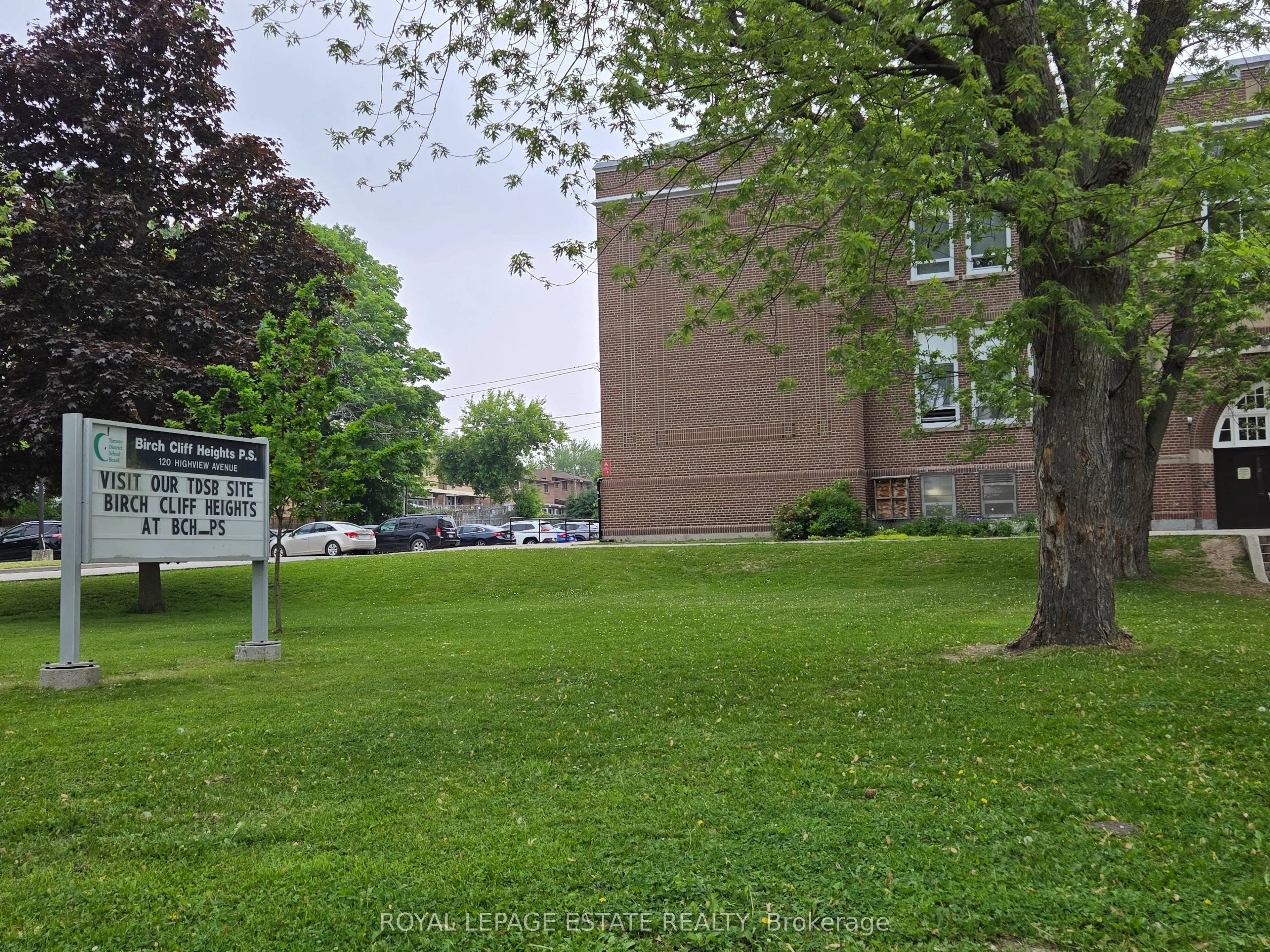 224 Aylesworth Avenue