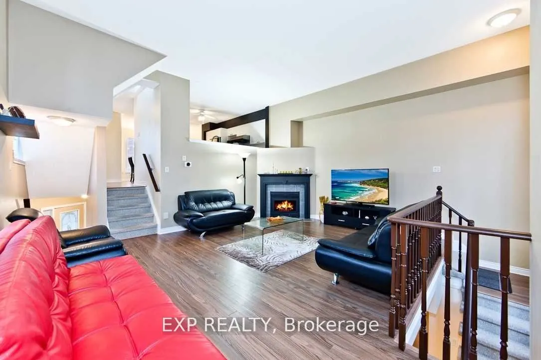 39 Guildpark Pathway, #39