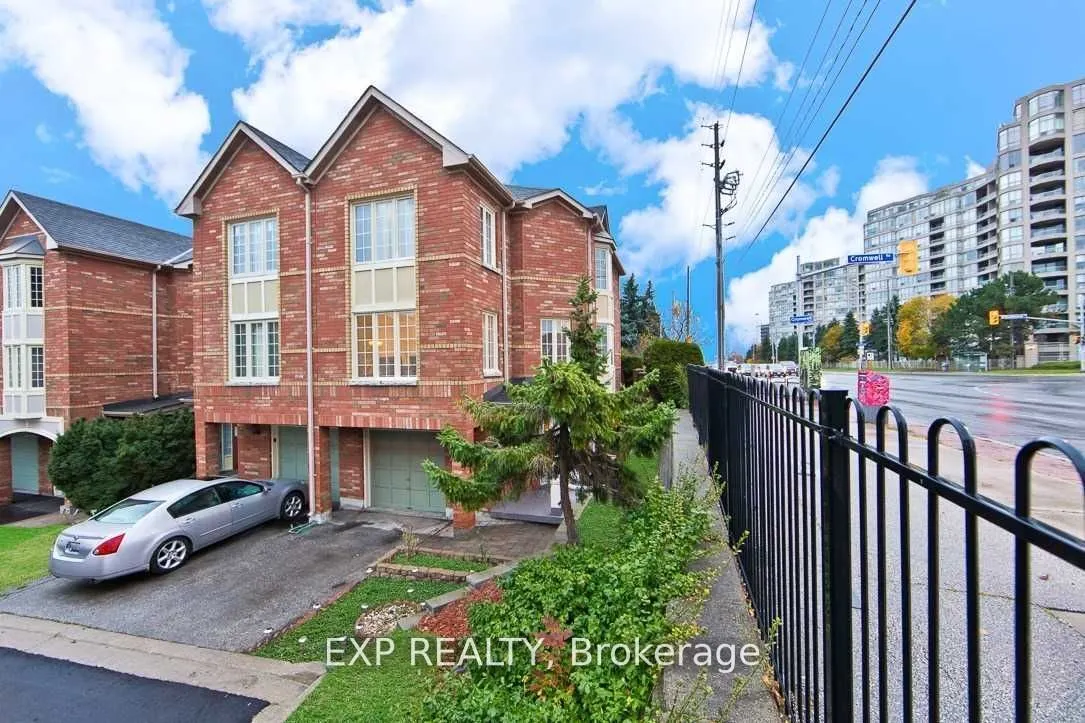 39 Guildpark Pathway, #39