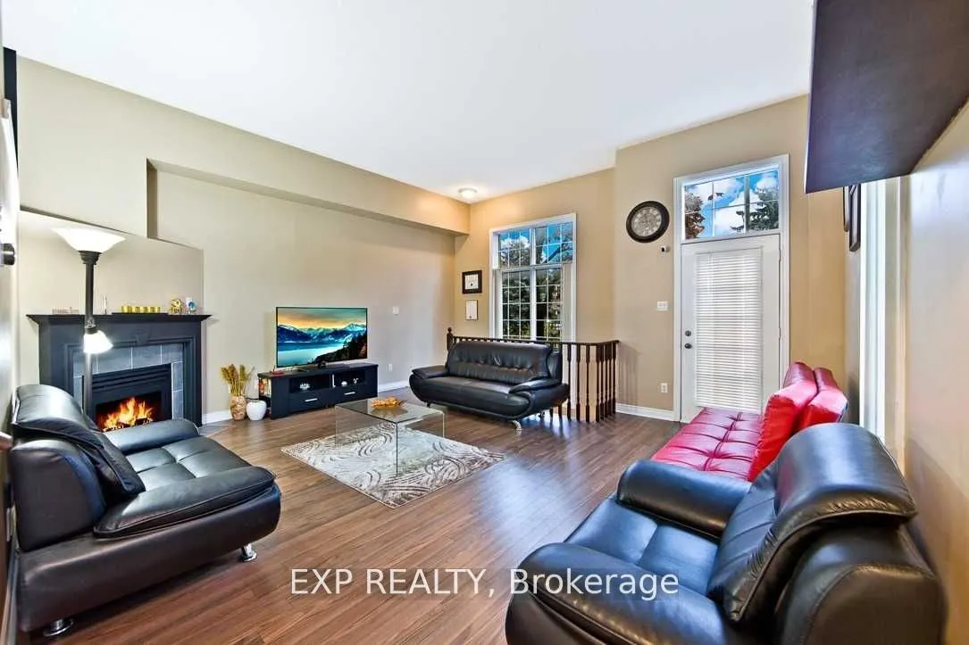 39 Guildpark Pathway, #39