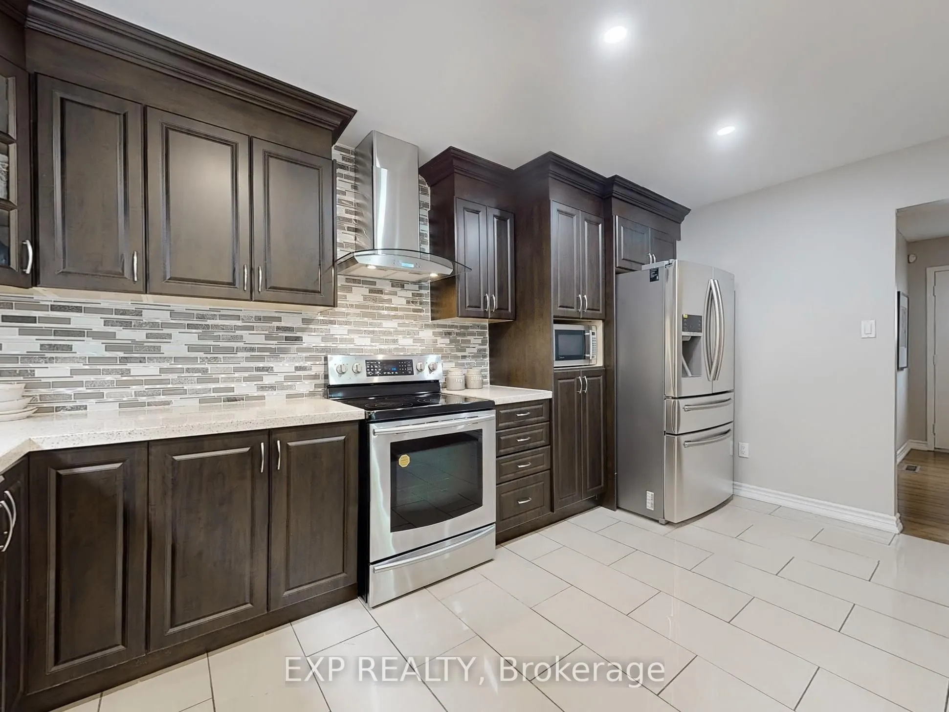 19 Kenscott Road