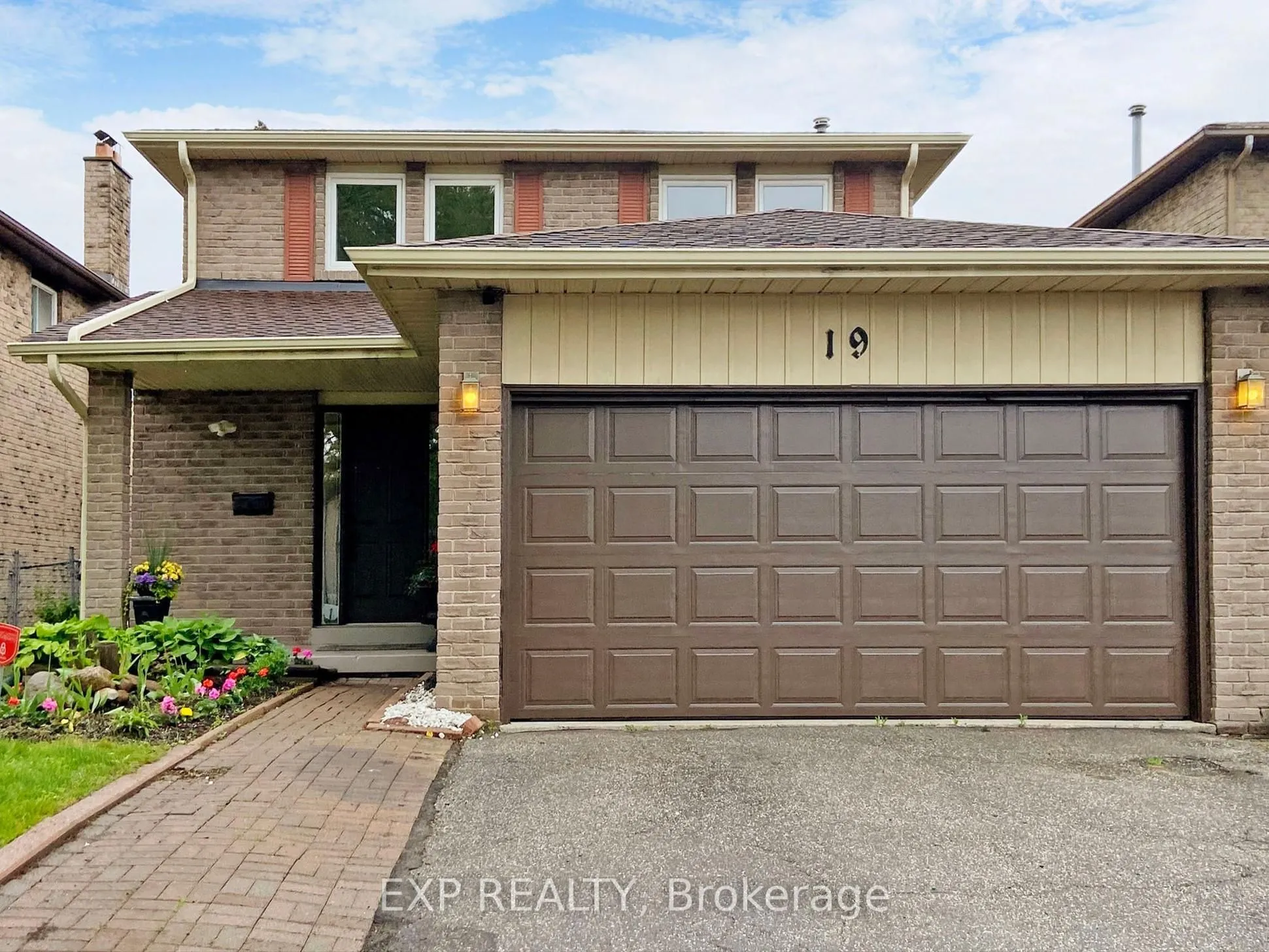 19 Kenscott Road